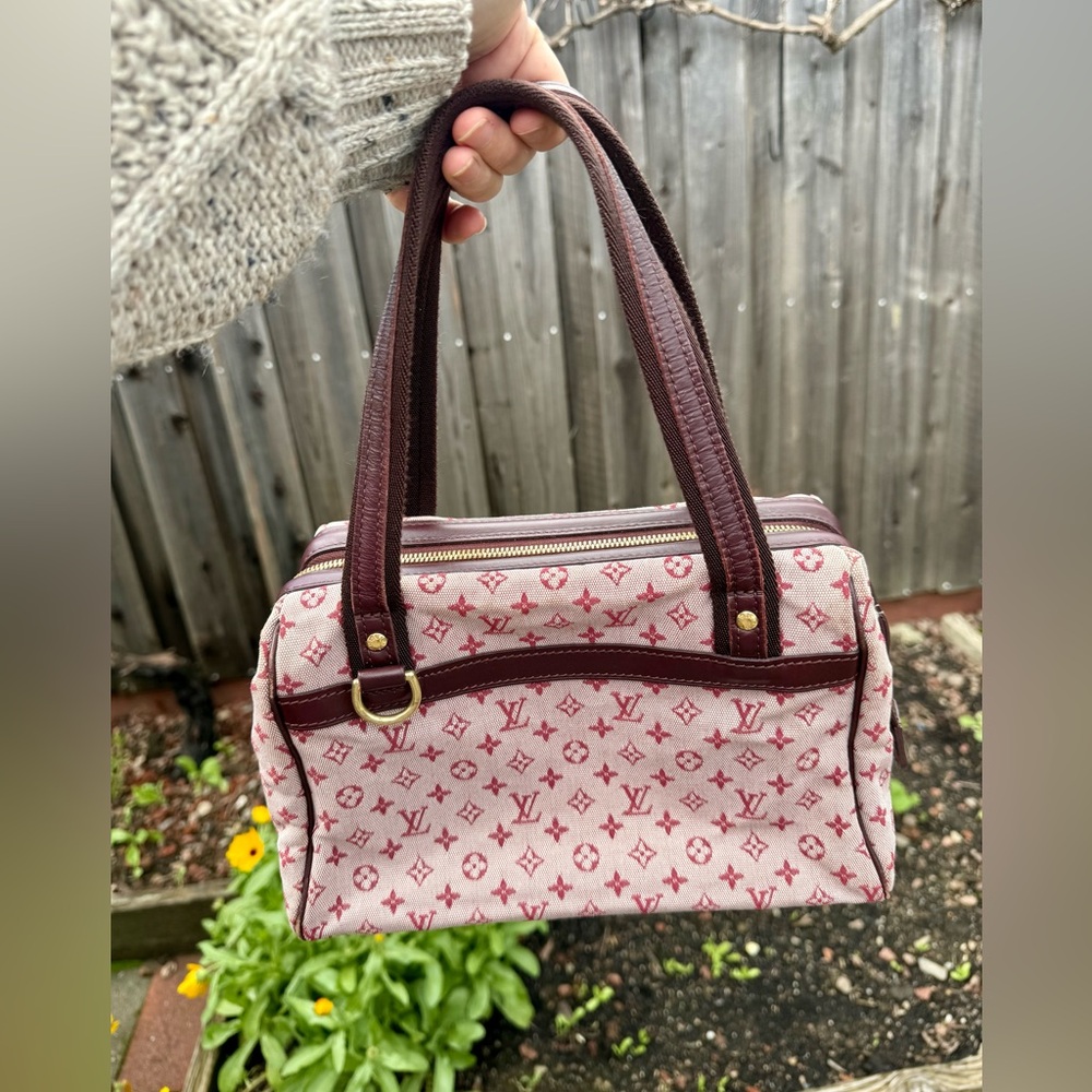 SOLD! Louis Vuitton Mini Lin Josephine Cherry bag. 🍒 - Picture 2 of 12